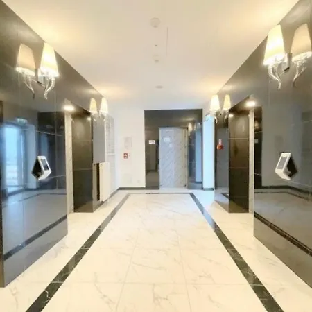 Hanza Tower Luxury Jacussi & Pool & Sauna Apartmán Štetín